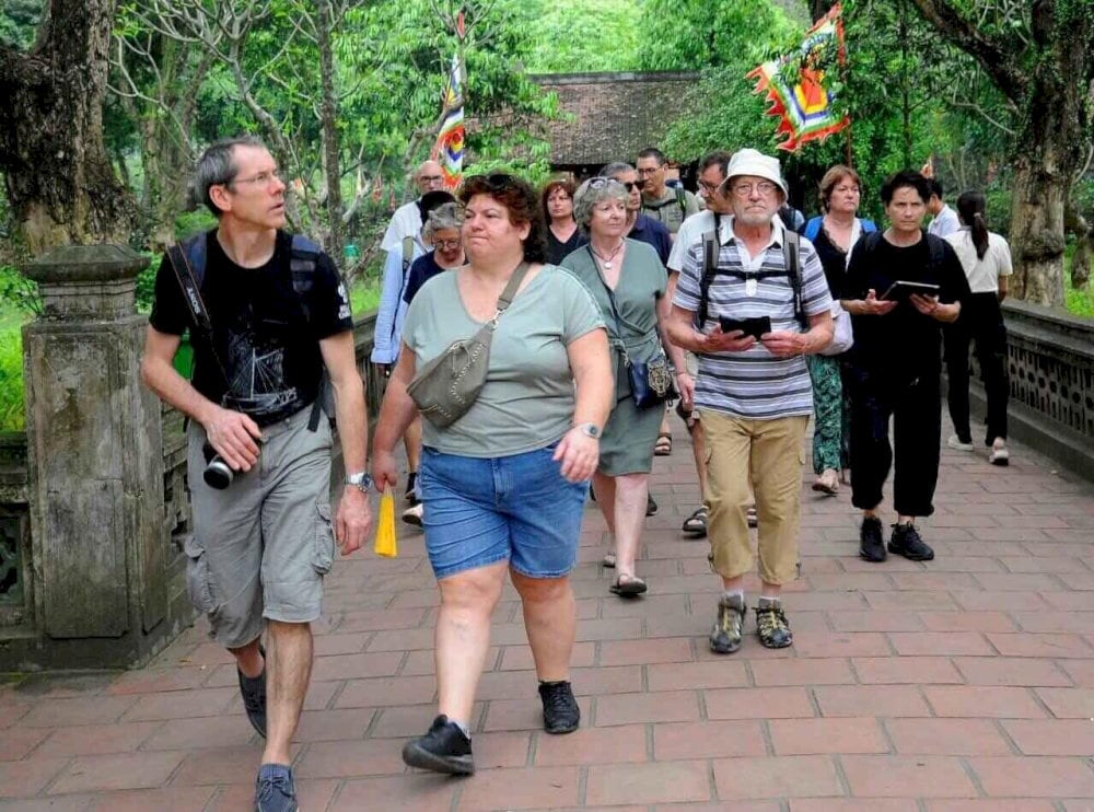 You should avoid wearing shorts, skirts above the knee, tank tops, or off-shoulder shirts when visiting the temples or pagodas